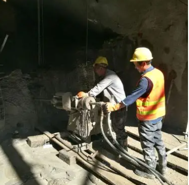 青云谱水下抗分散灌浆料特点 水下不分散注浆料介绍